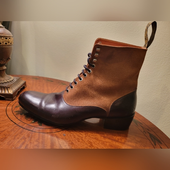 Fluevog size 8 narrow suede & leather boots main image 11